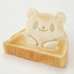 Süßer Sandwichmaker mit Bärengesicht