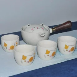 Süßes Katzen-Kung-Fu-Teeset – selbstdrehendes Teegeschirr
