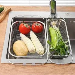 Siebgestell über der Spüle – platzsparender Küchen-Organizer