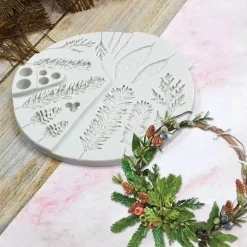 Silikonform mit Tannenzapfen und Blättern – Backwerkzeug für die Feiertage