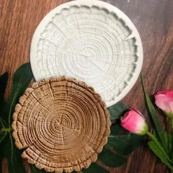 Silikonform mit Tannenzapfen und Blättern – Backwerkzeug für die Feiertage