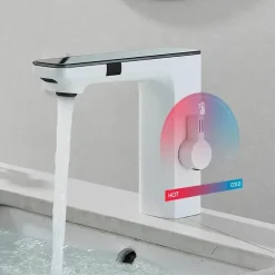 Smart Sensor Wasserhahn - Energieeffiziente Digitalanzeige