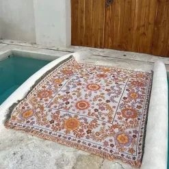 Sofadecke für draußen mit Blumenmuster – Dekorativer Überwurf für Picknicks und Wohnmobile