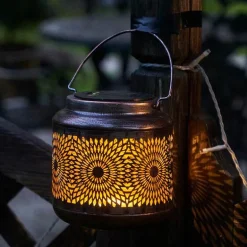 Solar Gartenlaternen – Dekorative Außenbeleuchtung