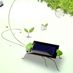 Solarbetriebene Heuschreckenskulptur – umweltfreundliche Gartendekoration