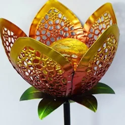 Solar-Blumengartenleuchte – dekorativer Akzent für den Außenbereich