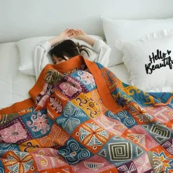 Sommerdecke aus Baumwolle – weiche, atmungsaktive nordische Steppdecke