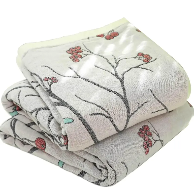 Sommerdecke aus Baumwollgaze – weicher Überwurf mit Blumenmuster für das Schlafsofa