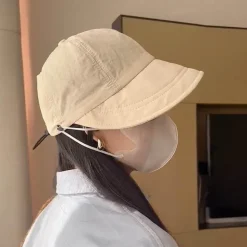 Sonnenschutzhut – Stylischer Sommermaskenhalter