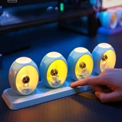 Sprachgesteuerte LED-Nachtlampe – Buntes Stimmungslicht
