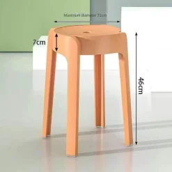 Stapelbare Esszimmerhocker im nordischen Stil – moderne, platzsparende Stühle