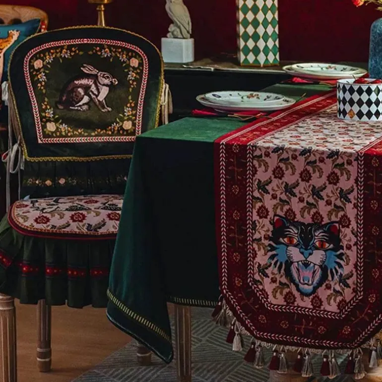 Stuhllehnenbezug im Retro-Stil mit Kaninchenmotiv – Stilvolles Esszimmerdekor