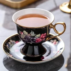 Teegeschirr-Set aus Bone China – Schwarzer Tee, Tasse und Untertasse, Kaffee im französischen Stil