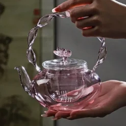 Teekanne aus Glas mit Blumenmuster und Teesieb – Eleganter Teebereiter für losen Tee