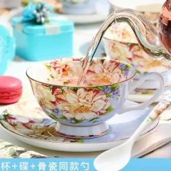 Teeservice aus Bone China – 1000 ml Teekanne mit Tassen für den Nachmittagstee