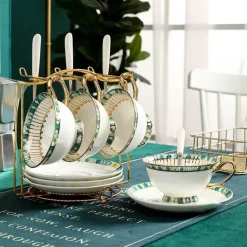 Teeservice aus Bone China – Teekanne aus Porzellan mit blauen Punkten, Tassen, Milchkännchen, Zuckerdose