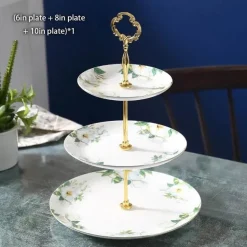 Teeservice mit Kamelien-Blumenmotiv – Teekanne aus Knochenporzellan, Teetasse und Sieb