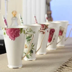 Teetassen-Set aus Bone China mit Blumenmuster – elegantes europäisches Design mit Löffel