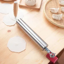 Teigroller aus Edelstahl – einfaches Backwerkzeug für Hobbyköche