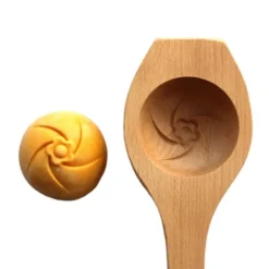 Teigtaschenformer aus Holz – Mondförmige Form für selbstgemachte Teigtaschen