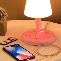 Tischlampe mit Steckdosenleiste – Schreibtischlampe mit Telefonhalter