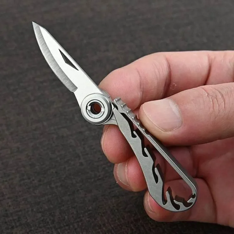 Titan-Schlüsselanhängermesser - Mini-faltbares Outdoor-Werkzeug