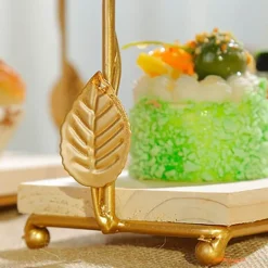 Tortenständer aus Blattgold – Elegante, dekorative Dessert-Ausstellung