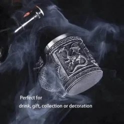 Totenkopf-Ritter-Bierkrug - Halloween-Krug aus Edelstahl mit Harz