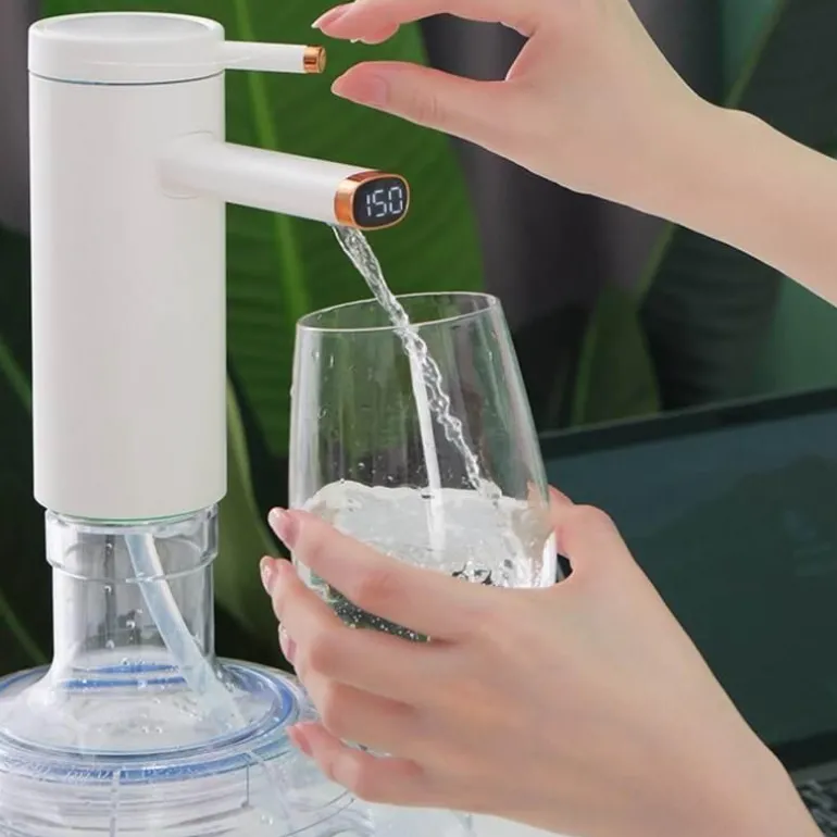Tragbare elektrische Wasserpumpe – intelligenter wiederaufladbarer Spender