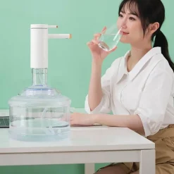 Tragbare elektrische Wasserpumpe – intelligenter wiederaufladbarer Spender