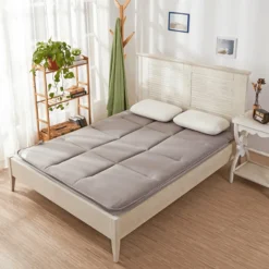 Tragbare, zusammenklappbare, rutschfeste Matratze – Reise-Isomatte