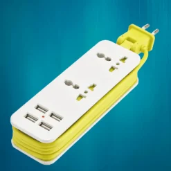 Tragbarer Überspannungsschutz für unterwegs – Kompakte Steckdose mit USB-Anschlüssen
