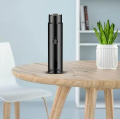 Tragbarer Mini-Elektrorasierer mit USB-Ladefunktion