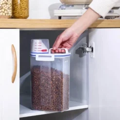 Transparenter Vorratsbehälter für Tierfutter – langlebiger Tierbehälter