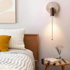 Travertin-Wandleuchte, Eleganz aus Naturstein für eine atemberaubende Wohndekoration