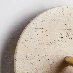 Travertin-Wandleuchte, Eleganz aus Naturstein für eine atemberaubende Wohndekoration