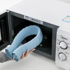 U-förmiges Heizkissen – bequeme Wärmflasche zur Schmerzlinderung