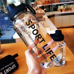 Umweltfreundliche Glaswasserflasche – Tragbares Trinkgeschirr für den Außenbereich