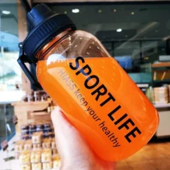 Umweltfreundliche Glaswasserflasche – Tragbares Trinkgeschirr für den Außenbereich