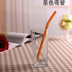 Umweltfreundlicher, wiederverwendbarer Trinkhalm aus Glas – farbenfrohes Bar-Accessoire