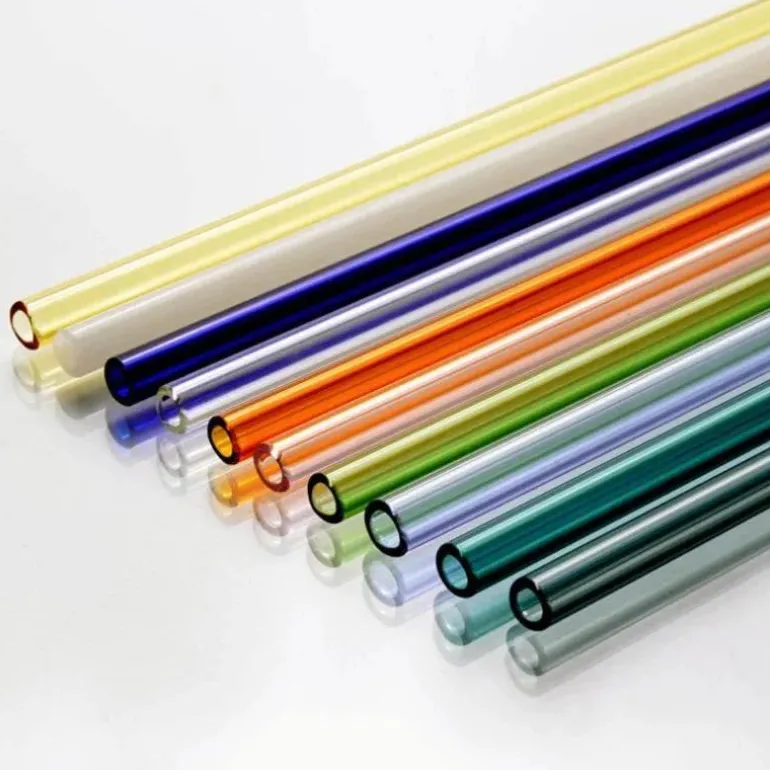 Umweltfreundlicher, wiederverwendbarer Trinkhalm aus Glas – farbenfrohes Bar-Accessoire