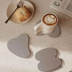 Unregelmäßige verspiegelte Untersetzer – stilvolle moderne Wohndekoration