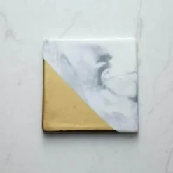 Untersetzer mit Marmorstreifen – Luxuriöses Trinkgeschirr aus Keramik