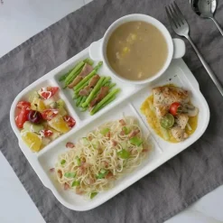 Unterteilter Keramikteller - Vielseitiger Snackteller aus weißem Porzellan