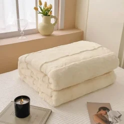 Vanessa Decke – Kuschelweicher Überwurf