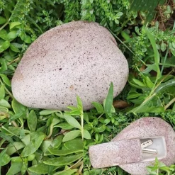Versteckter Garten-Sicherheitsstein – diskretes Sicherheitsdekor für den Außenbereich