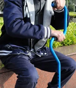 Verstellbarer Gehstock – Starke Mobilitätshilfe für Senioren