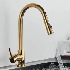 Verstellbarer goldener hoher Wasserhahn – minimalistisches Design