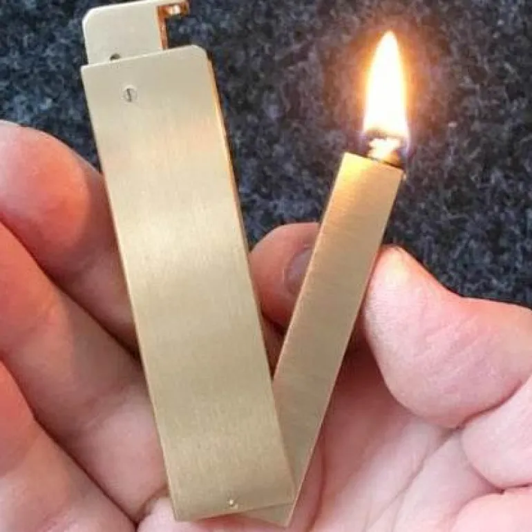 Vintage Benzinfeuerzeug - Kreatives Retro-Design