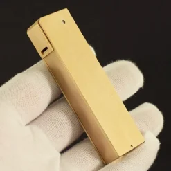 Vintage Benzinfeuerzeug - Kreatives Retro-Design